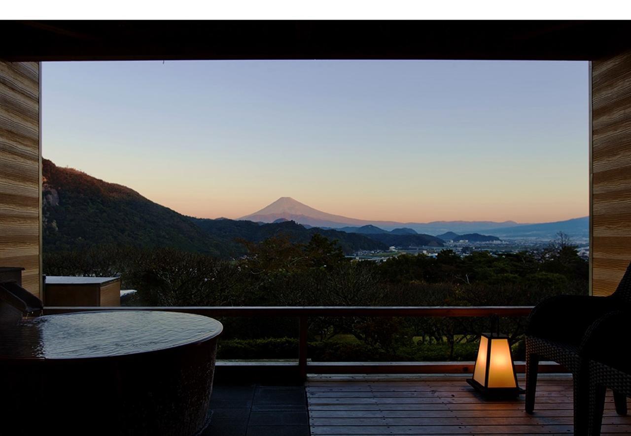 Ohito Hotel Izunokuni Exterior photo